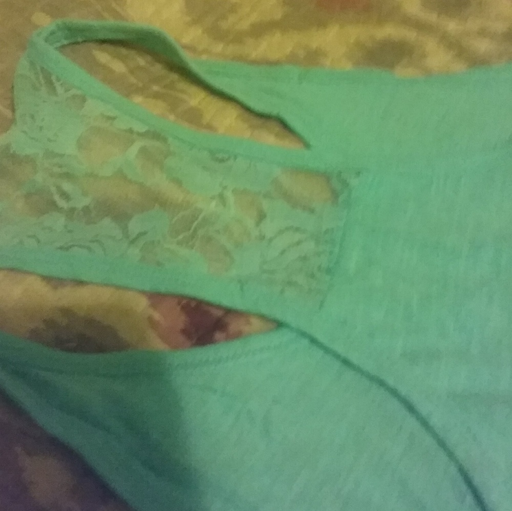 Tank top - Picture 3 of 3